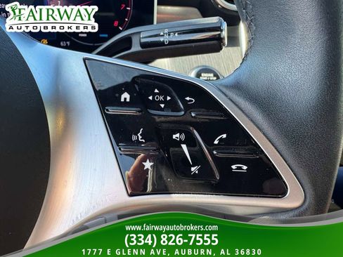 Used 2025 Mercedes-Benz C 300 4MATIC Sedan image 19