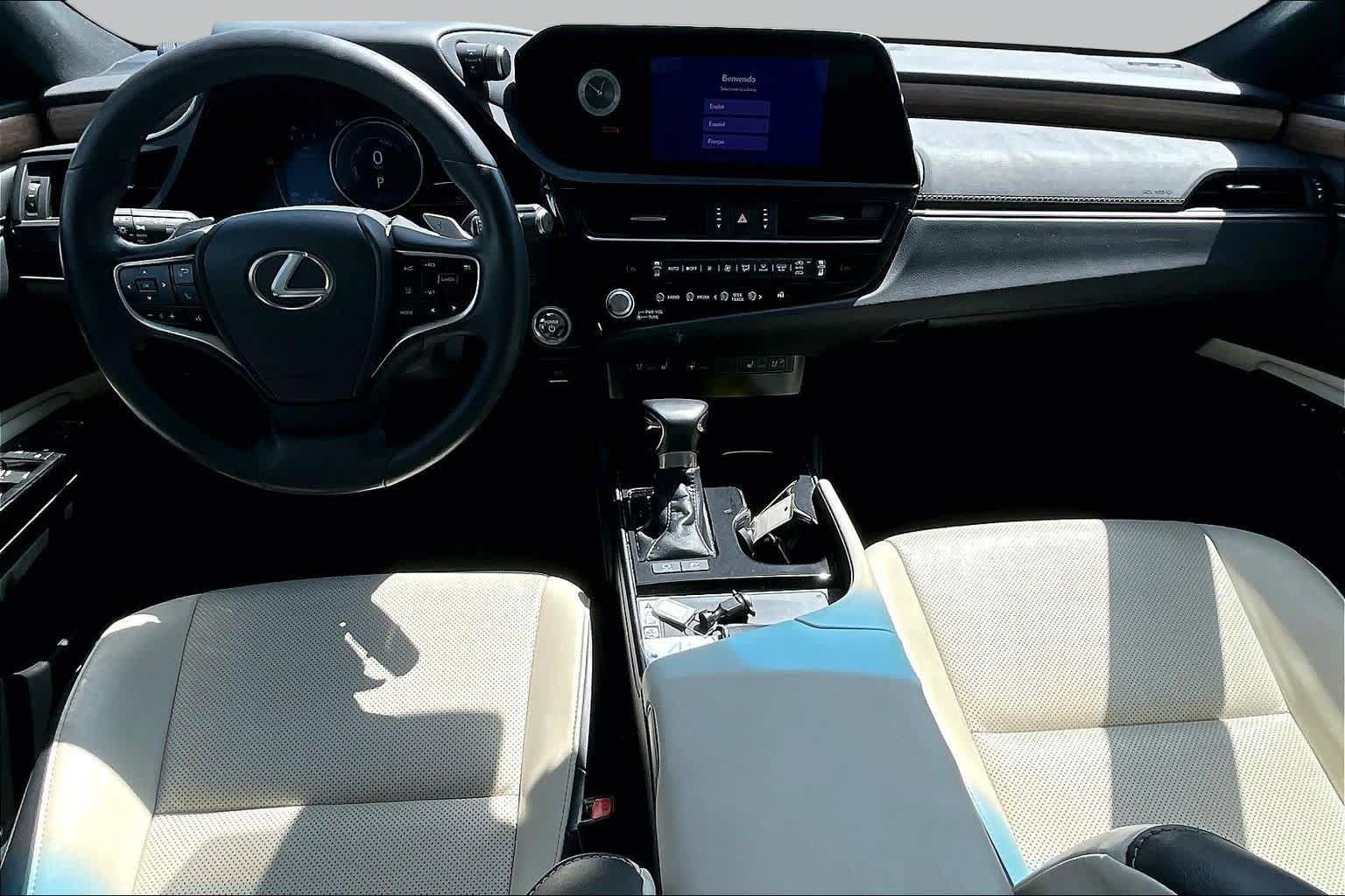 Used 2023 Lexus ES 300h w/ Premium Package FWD image 16