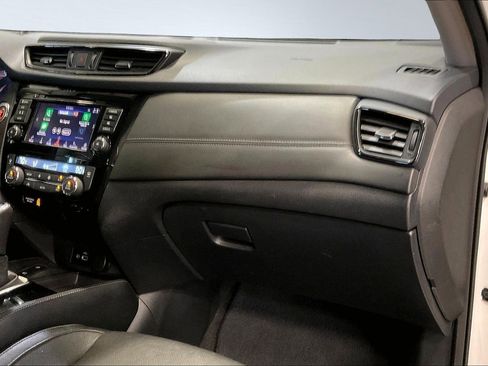 Used 2020 Nissan Rogue SL image 22