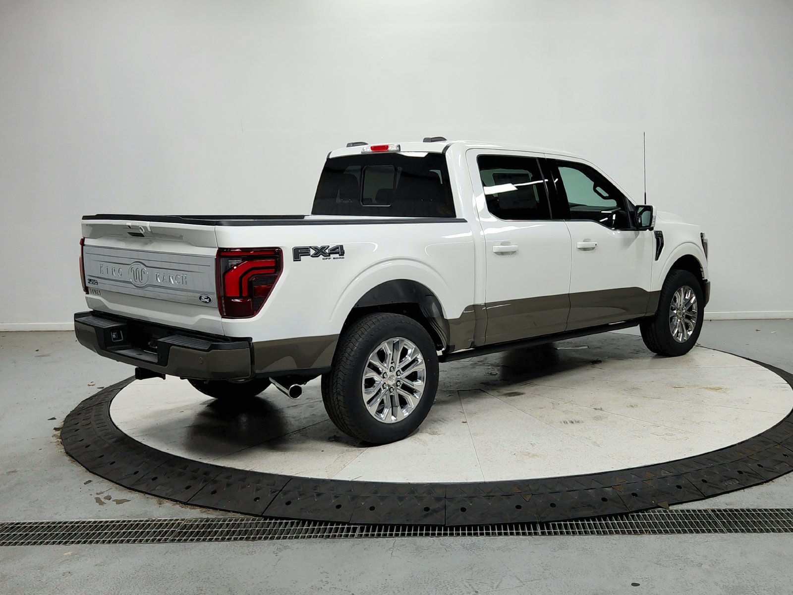 New 2026 Ford F150 King Ranch w/ Equipment Group 601A High AWD/4WD image 8