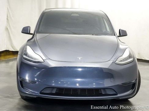 Used 2023 Tesla Model Y Long Range AWD/4WD image 6