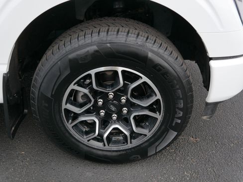 Used 2022 Ford F150 XLT w/ Equipment Group 302A High image 15