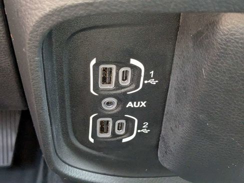 Used 2023 RAM 1500 Big Horn AWD/4WD image 25
