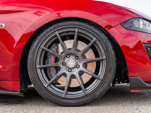 Used 2018 Ford Mustang GT Premium w/ GT Performance Package image 9