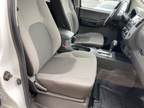 Used 2014 Nissan Xterra S image 17