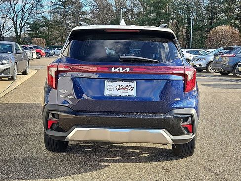 Used 2024 Kia Seltos S image 6