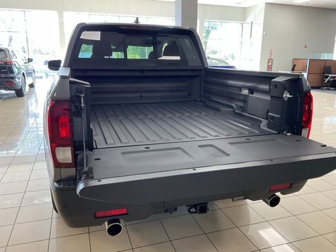 Used 2023 Honda Ridgeline RTL-E image 6