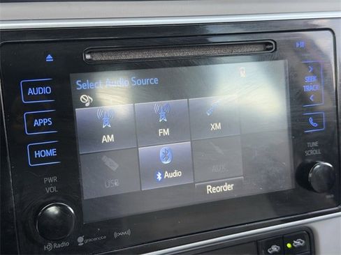 Used 2017 Toyota Corolla LE w/ LE Premium Package w/Moonroof image 18