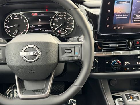 New 2026 Nissan Pathfinder SV image 25