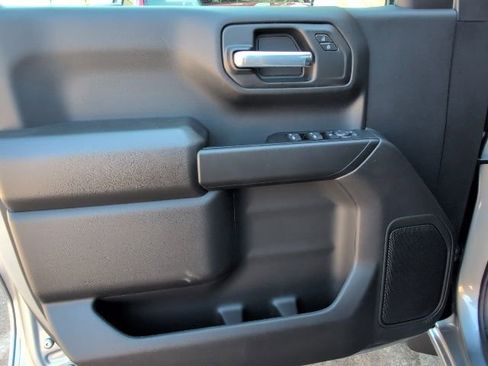 Used 2026 Chevrolet Silverado 1500 Custom image 14