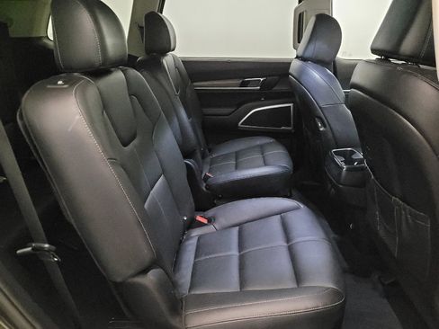 Used 2021 Kia Telluride EX w/ EX Premium Package AWD/4WD image 19