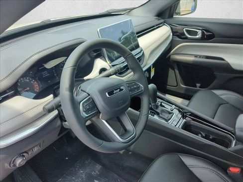 New 2026 Jeep Compass Limited AWD/4WD image 3