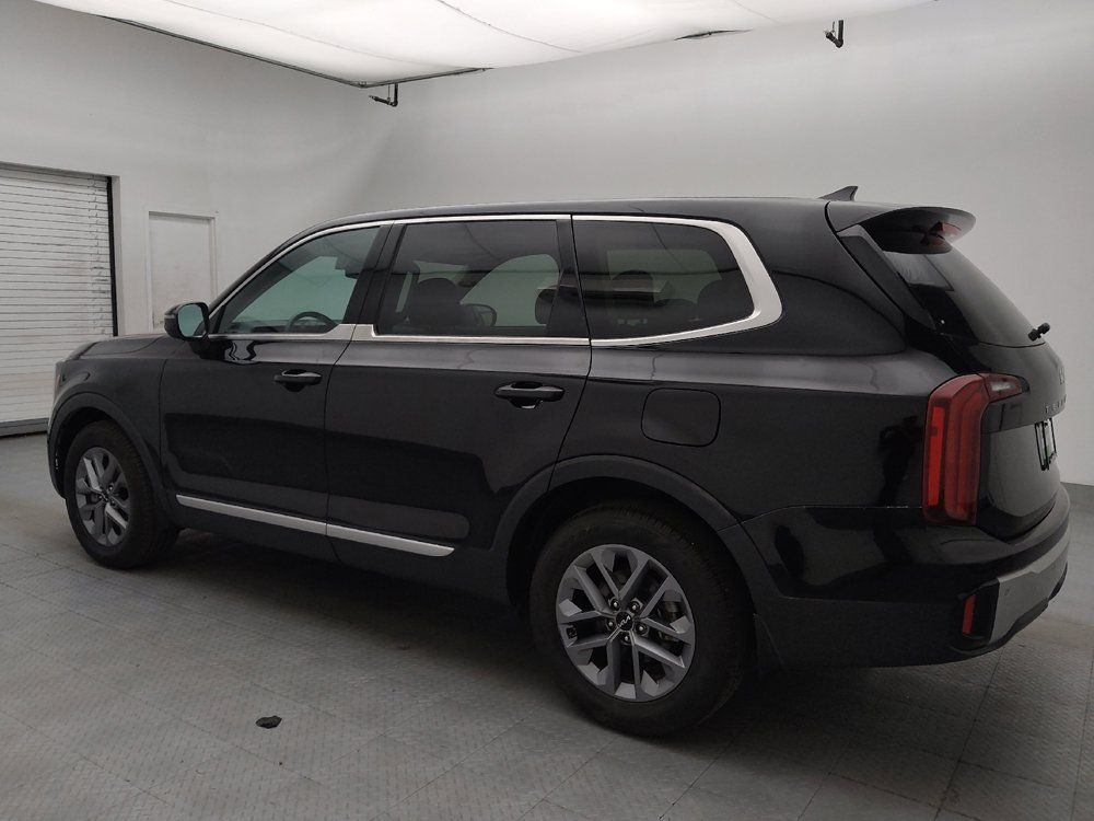Used 2023 Kia Telluride LX FWD image 3