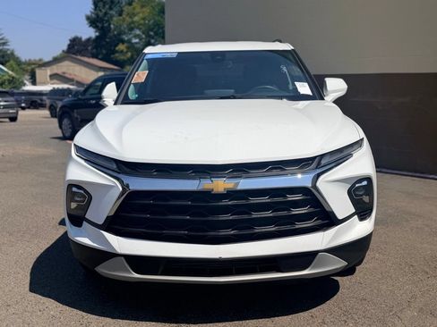 Used 2024 Chevrolet Blazer LT w/ Convenience Package FWD image 11