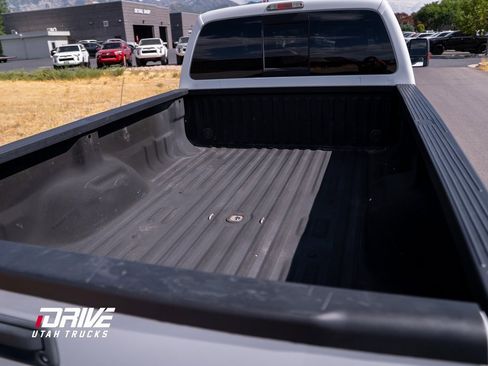 Used 2012 Ford F350 Lariat w/ Lariat Interior Pkg image 18