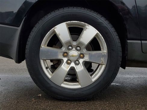 Used 2011 Chevrolet Traverse LT w/ Personal Connectivity Package image 5