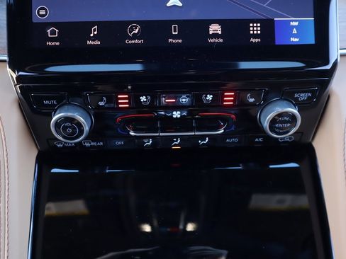 New 2025 Jeep Grand Cherokee Summit image 8