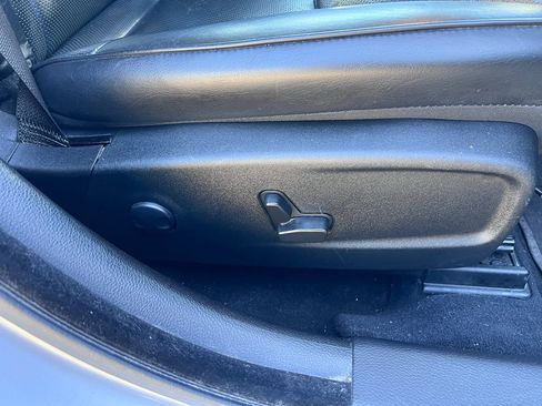 Used 2022 Chrysler 300 Touring L w/ Comfort Group image 19