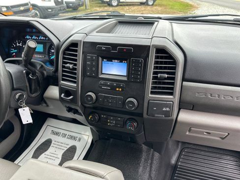 Used 2020 Ford F250 XL image 37