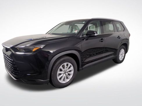 Used 2024 Toyota Grand Highlander XLE image 1