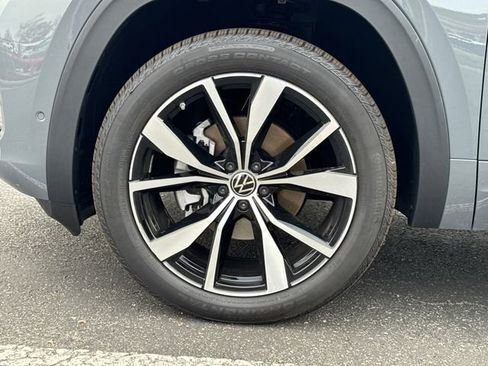 New 2026 Volkswagen Atlas Cross Sport SEL Premium R-Line image 10