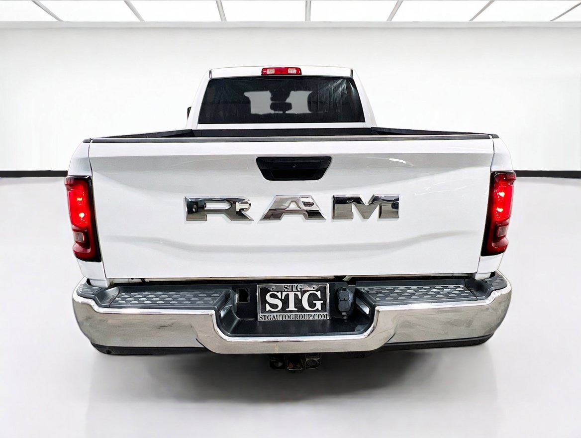 Used 2025 RAM 2500 Big Horn AWD/4WD image 5