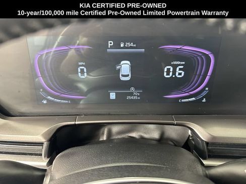 Certified 2024 Kia Telluride S w/ S Sunroof Package AWD/4WD image 15