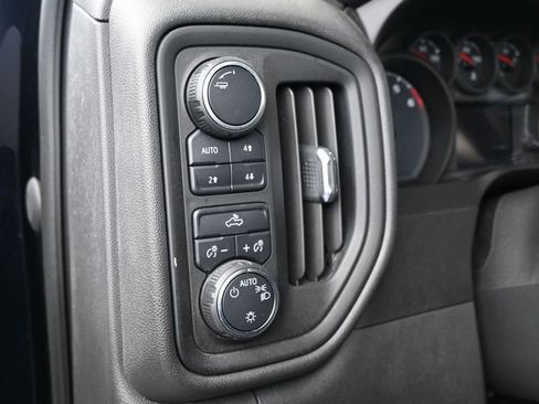 Used 2020 Chevrolet Silverado 1500 Custom Trail Boss w/ Custom Convenience Package image 15