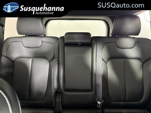 New 2025 Jeep Grand Cherokee Limited image 7