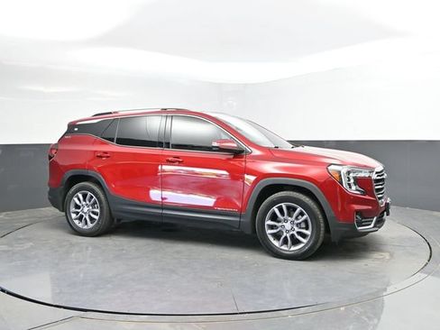 Used 2023 GMC Terrain SLT AWD/4WD image 4
