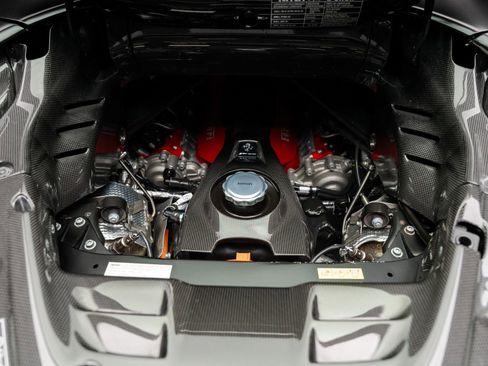 Used 2022 Ferrari SF90 Spider AWD/4WD image 56