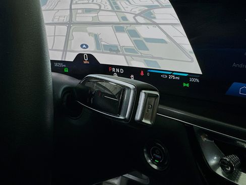 Used 2024 Cadillac Lyriq Tech image 21