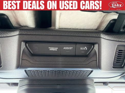 Used 2025 Jeep Gladiator Sport AWD/4WD image 16
