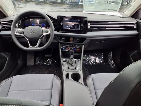 New 2026 Volkswagen Jetta SE image 6