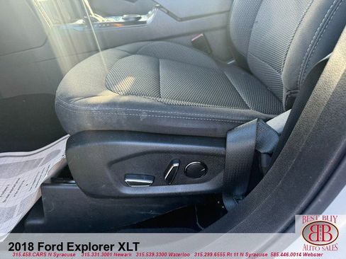 Used 2018 Ford Explorer XLT image 17