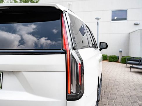 Used 2023 Cadillac Escalade Sport w/ Touring Package AWD/4WD image 9