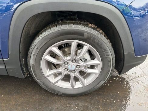 Used 2022 GMC Terrain SLT image 28