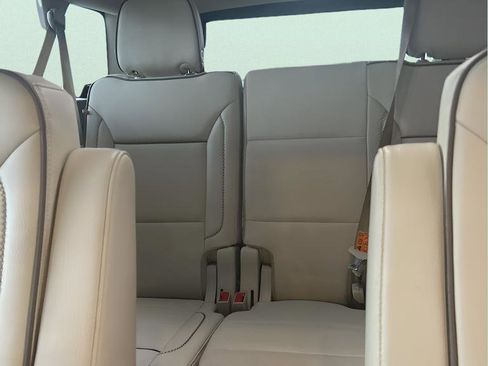 Used 2022 GMC Yukon XL Denali w/ Denali Ultimate Package image 18