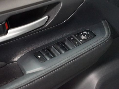 Certified 2026 Toyota Grand Highlander FWD image 31