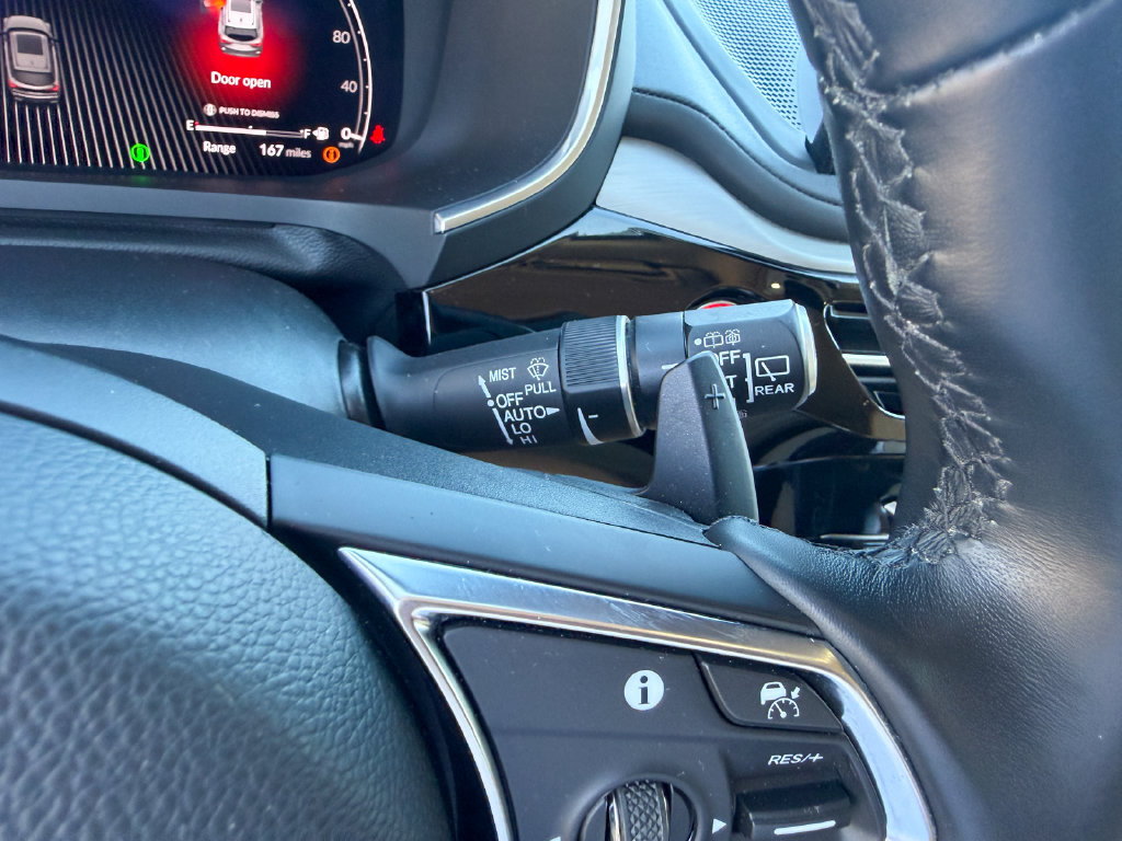 Used 2025 Acura MDX w/ Technology Package FWD image 18