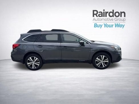 Used 2019 Subaru Outback 3.6R Limited AWD/4WD image 8