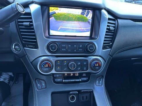 Used 2018 Chevrolet Tahoe LT w/ LT Signature Package AWD/4WD image 15
