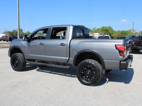 Used 2021 Nissan Titan PRO-4X w/ Pro-4x Convenience Package image 7