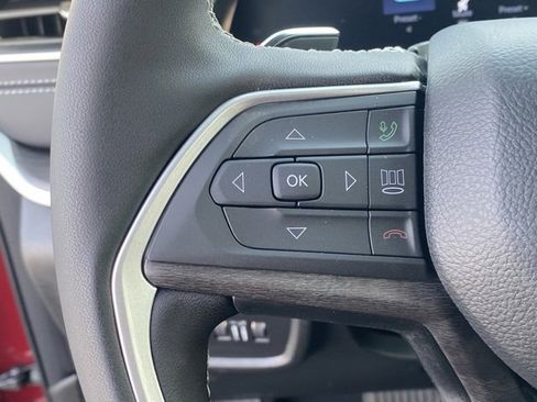 New 2025 Jeep Grand Cherokee Limited w/ Black Appearance Package image 17