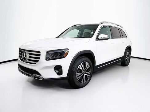 New 2026 Mercedes-Benz GLB 250 4MATIC image 3