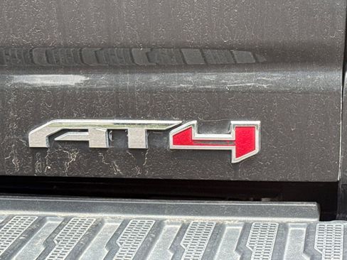Used 2020 GMC Sierra 2500 AT4 w/ AT4 Premium Package AWD/4WD image 27