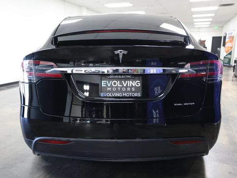 Used 2020 Tesla Model X Long Range AWD/4WD image 9