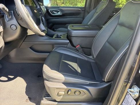 Used 2023 Chevrolet Tahoe Premier AWD/4WD image 12