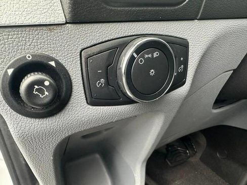 Used 2017 Ford Transit 150 XL image 9