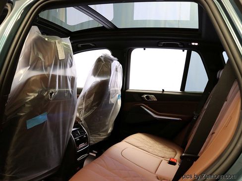 New 2026 BMW X5 xDrive50e w/ Executive Package image 14